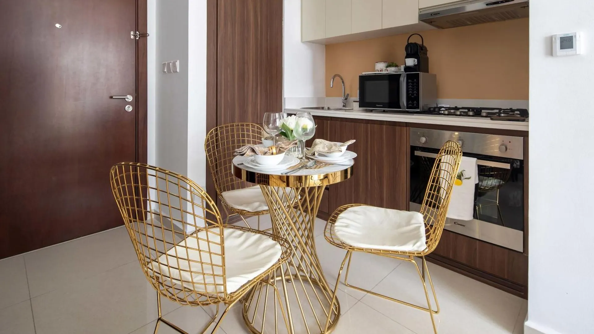 Frank Porter - Reva Residences Dubai 0*,  United Arab Emirates
