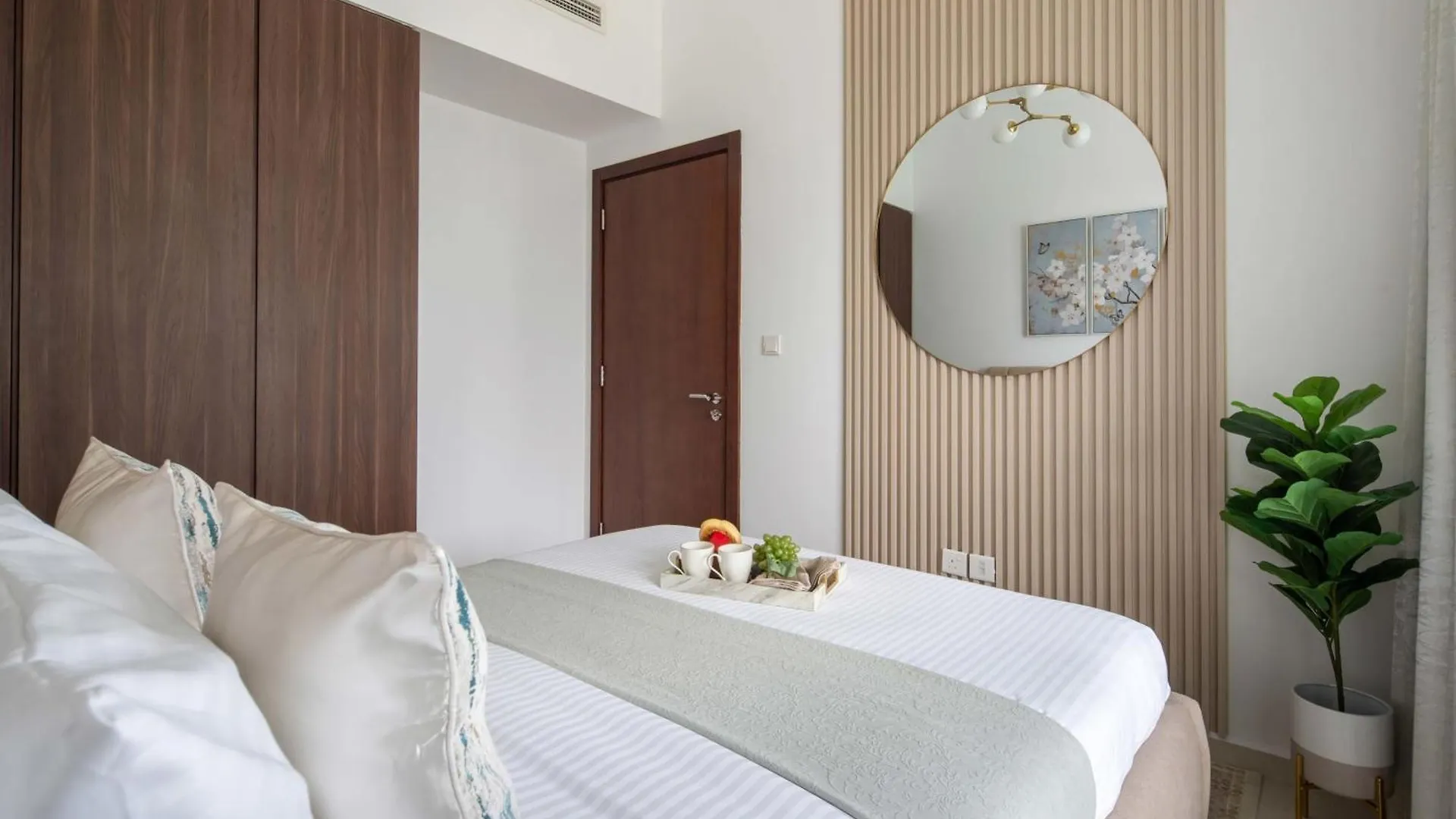 Frank Porter - Reva Residences Dubai United Arab Emirates