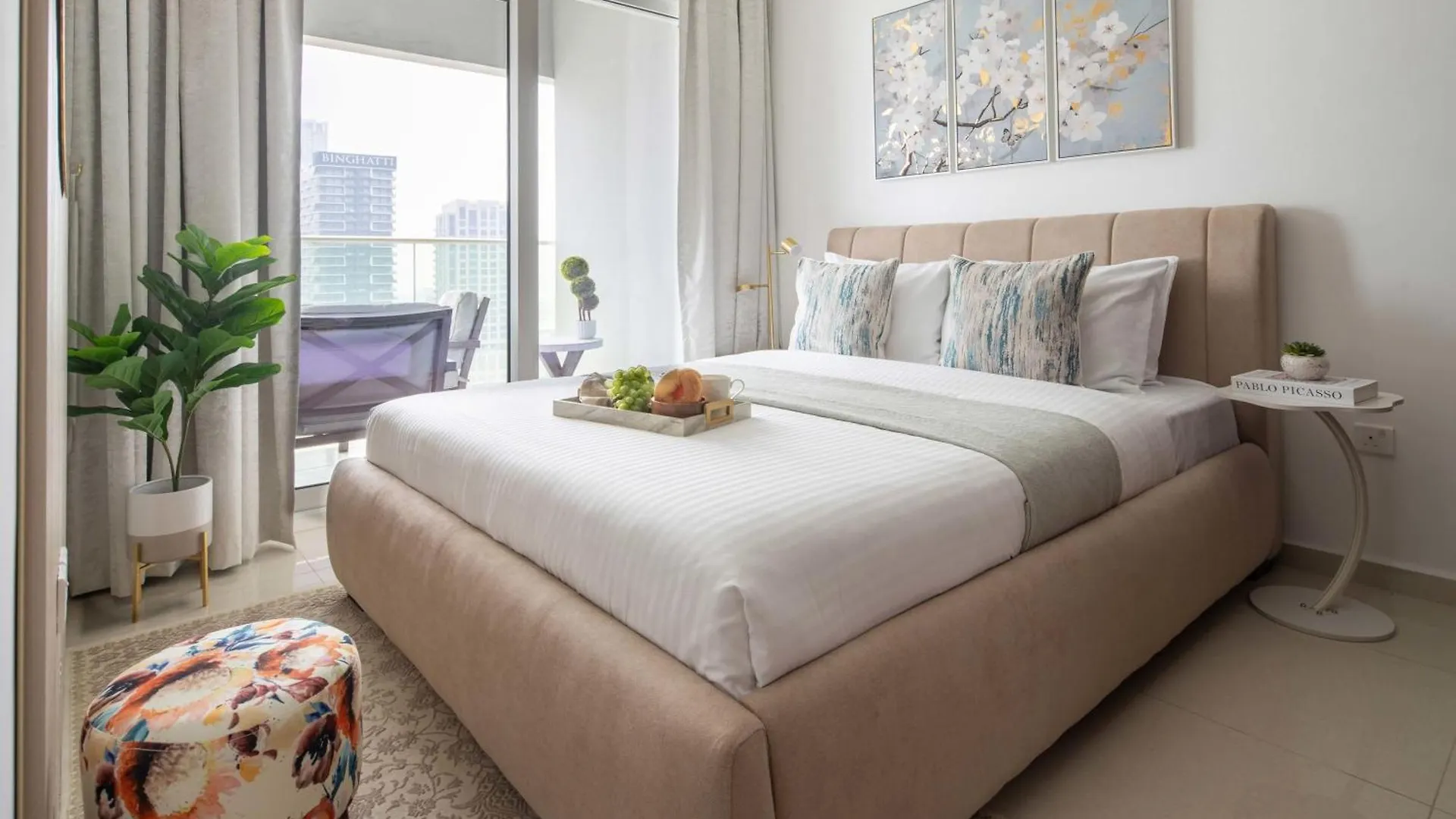 Frank Porter - Reva Residences Dubai Apartment